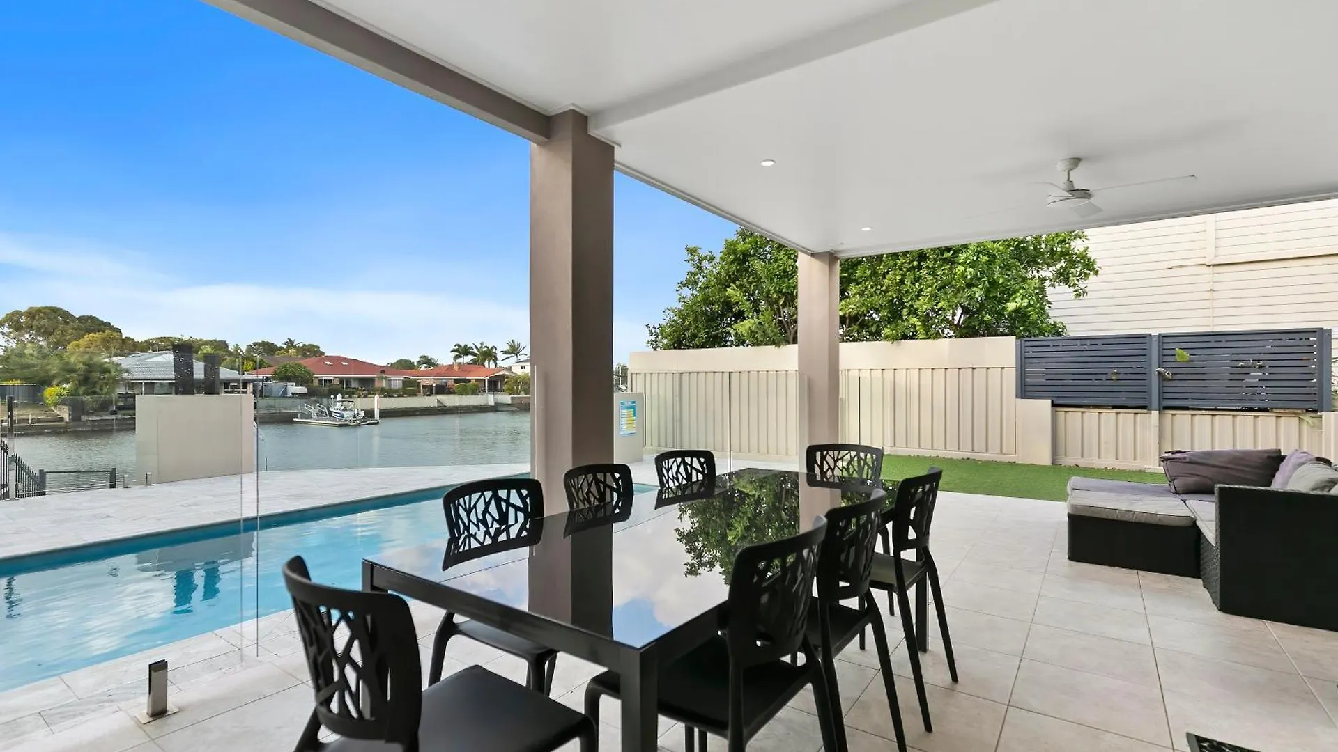 Holiday home Sunset Shores Bongaree Australia