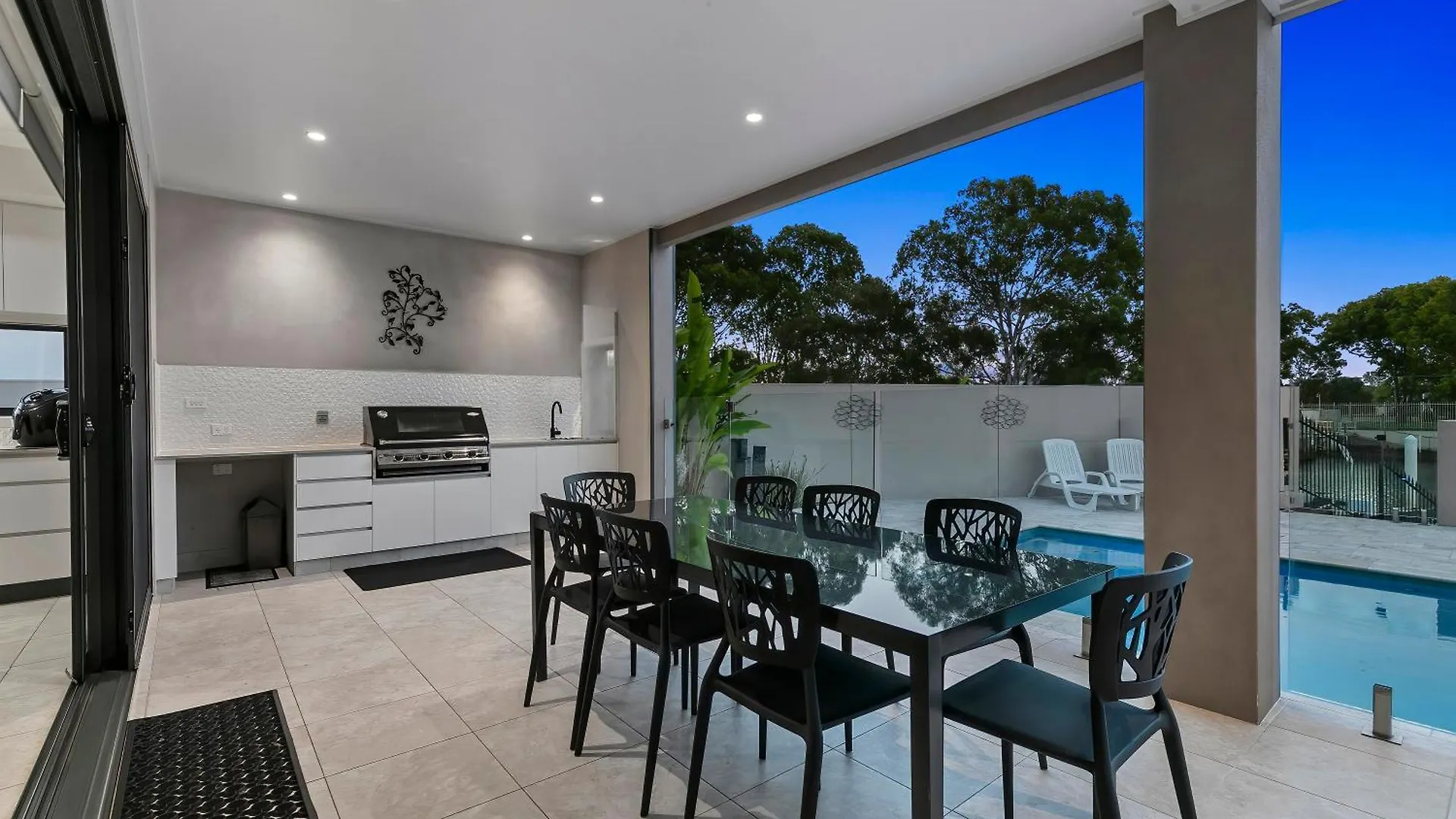 Sunset Shores Bongaree